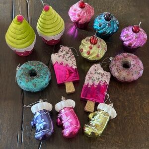 Donut and cupcake Christmas Ornaments Set